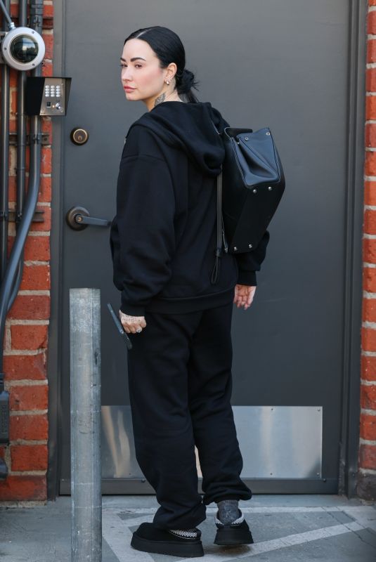 DEMI LOVATO Heading to a Studio in an Los ANgeles 01/28/2025