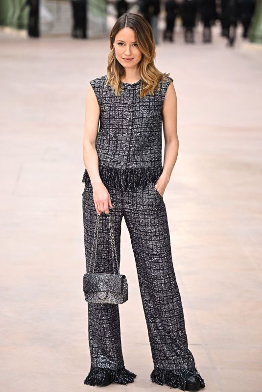 DIANNA AGRON at Chanel Haute Couture Spring-Summer 2025 Show at Paris Fashion Week 01/28/2025
