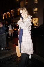ELIZABETH DEBICKI Arrives at Her Hotel at Paris Fashion Week 01/26/2025