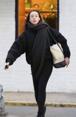 ELLA BEATTY Out After a Gym Workout and Shopping for Groceries in New York 01/13/2025