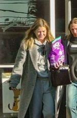 ELLEN POMPEO Shopping at Gelson