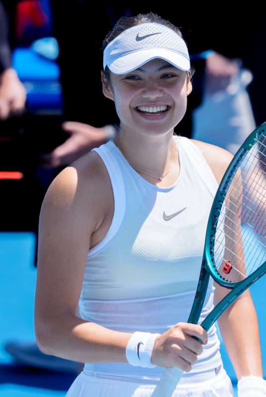 EMMA RADUCANU at Australian Open - Day 3 in Melbourne 01/14/2025
