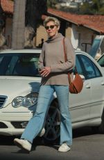 EVA LOGGINS Out for Lunch with a Friend in Santa Barbara 01/11/2025