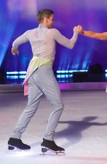 FERNE MCCANN at Dancing on Ice, Series 17, Episode 1 in Hertfordshire 01/12/2025