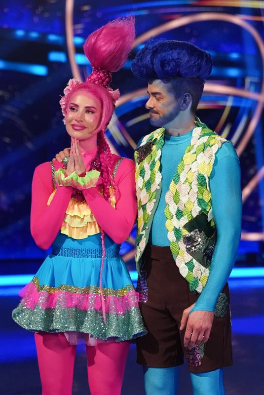 FERNE MCCANN at Dancing on Ice, Series 17, Episode 3 in Hertfordshire 01/26/2025