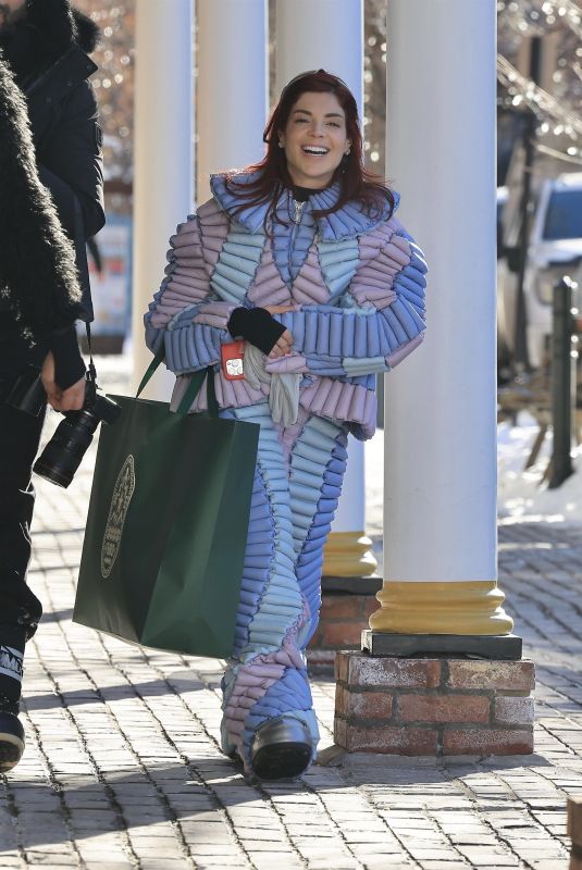 GESSICA KAYANE Out Shopping in Aspen 01/15/2025