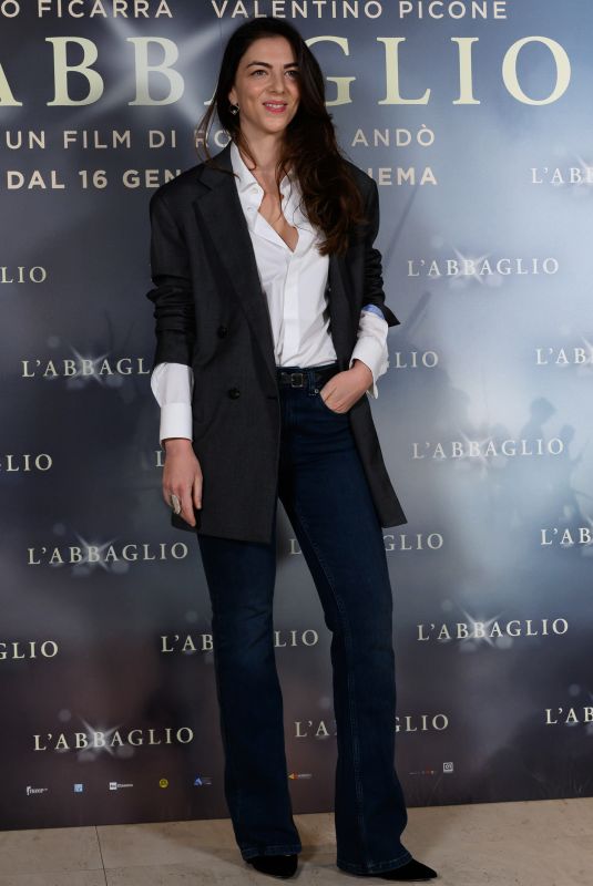 GIULIA ANDO at L