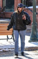 HAILEY BIEBER and KENDALL JENNER Enjoy Coffee Before Heading to a Ski Fitting in Aspen 01/15/2025