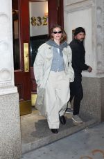 HAILEY BIEBER Returns to Her NYC Apartment After Visiting Friends 01/29/2025