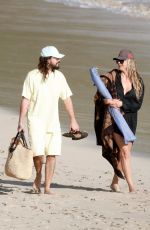 HEIDI KLUM and Tom Kaulitz Strolls Along a Beach Full of Nudists in St Barts 01/14/2025