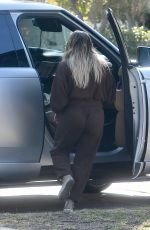 HILARY DUFF Arrives at Workout in Sherman Oaks 01/20/2025