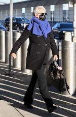 JAMIE LEE CURTIS Arrives at JFK Airport in New York 01/07/2025