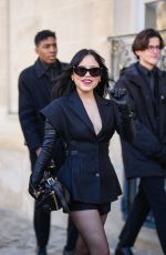 JENNA ORTEGA Arrives at Christian Dior Haute Couture Show Photocall in Paris 01/27/2025