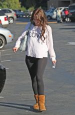 JENNIFER LOVE HEWITT Arrives at Pole Dancing Class in Encino 10/10/2009