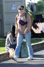 JODIE SWEETIN Out Shopping with a Friend at the Farmer
