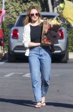 JOEY and HUNTER KING and Chris Copier Out Shopping in Los Angeles 01/11/2025