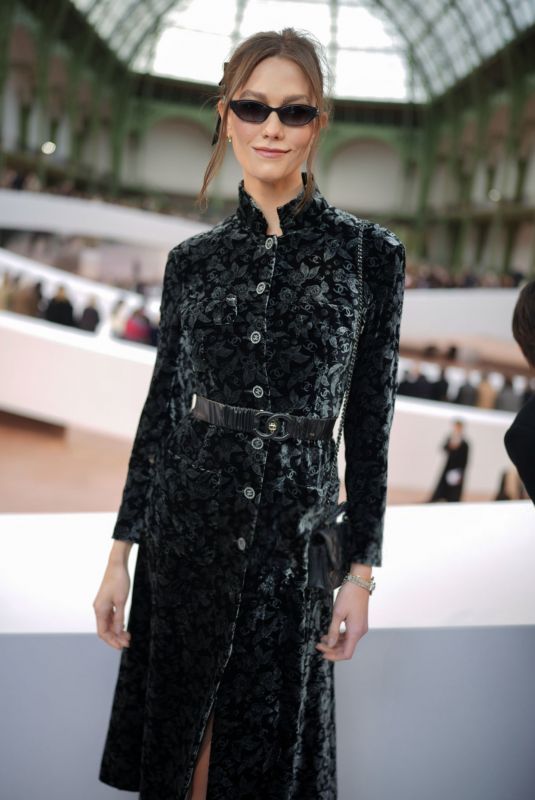 KARLIE KLOSS at Chanel Haute Couture S/S 