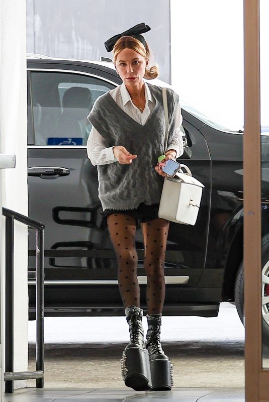 KATE BECKINSALE Heading to an Appointment in Beverly Hills 01/03/2025