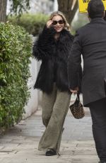 KATE MOSS Out with Her Daughter LILA GRACE MOSS Celebrates Her 51st Birthday 01/16/2025