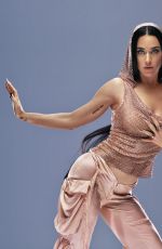 KATY PERRY - Woman