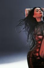 KATY PERRY - Woman