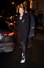 KELLY RUTHERFORD Returns to Her Hotel at Paris Fashion Week 01/26/2025