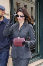 KENDALL JENNER Arrives at Hermes Store in Paris 01/27/2025