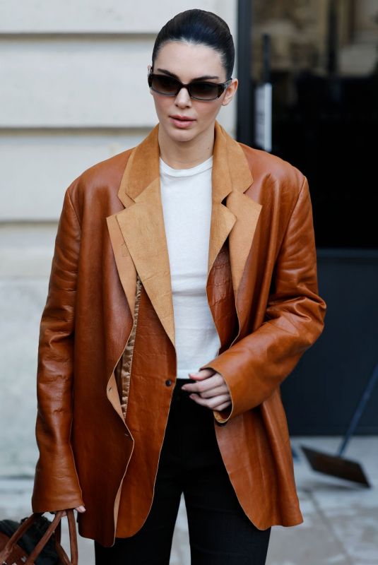KENDALL JENNER Leaves Schiaparelli Haute Couture S/S 