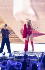 KESHA Performs at Dick Clark