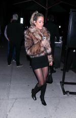 KRISTIN CAVALLARI Leaves Steak 48 in Beverly Hills 01/24/2025