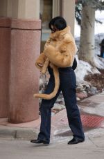 KYLIE and KENDALL JENNER Arrives for Lunch at Little Nell Hotel Restaurant in Aspen 01/20/2025