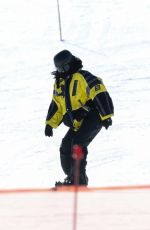 KYLIE and KENDALL JENNER Enjoy a Family Skiing Day in Aspen 01/18/2025