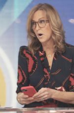 LARA SPENCER at Good Morning America in New York 01/06/2025