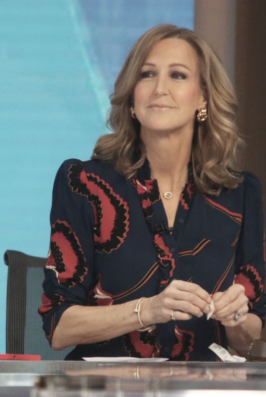 LARA SPENCER at Good Morning America in New York 01/06/2025