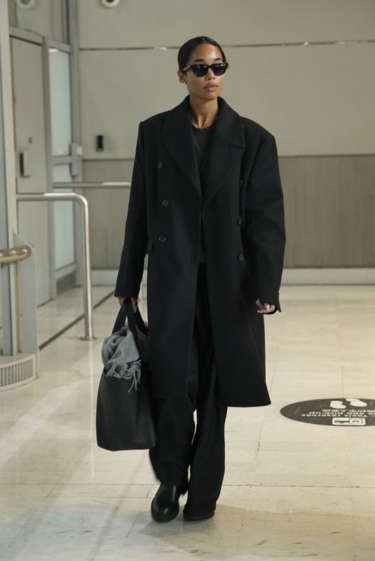 LAURA HARRIER in a Black Ensemble at Paris Airport 01/26/2025