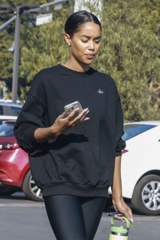 LAURA HARRIER Out for Juice in Los Feliz 01/11/2025