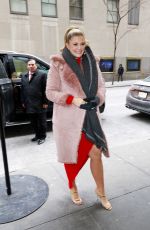 LAUREN ALAINA Arrives at NBC Rockefeller Building for Kelly Clarkson Show in New York City 01/21/2025
