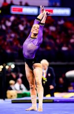 LIVVY DUNNE at Sprouts Farmers Market Collegiate Quad in Oklahoma City 01/11/2025