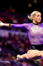 LIVVY DUNNE at Sprouts Farmers Market Collegiate Quad in Oklahoma City 01/11/2025