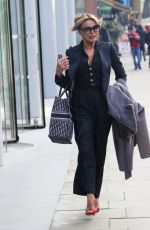LIZZIE CUNDY Out and About in London 01/10/2025