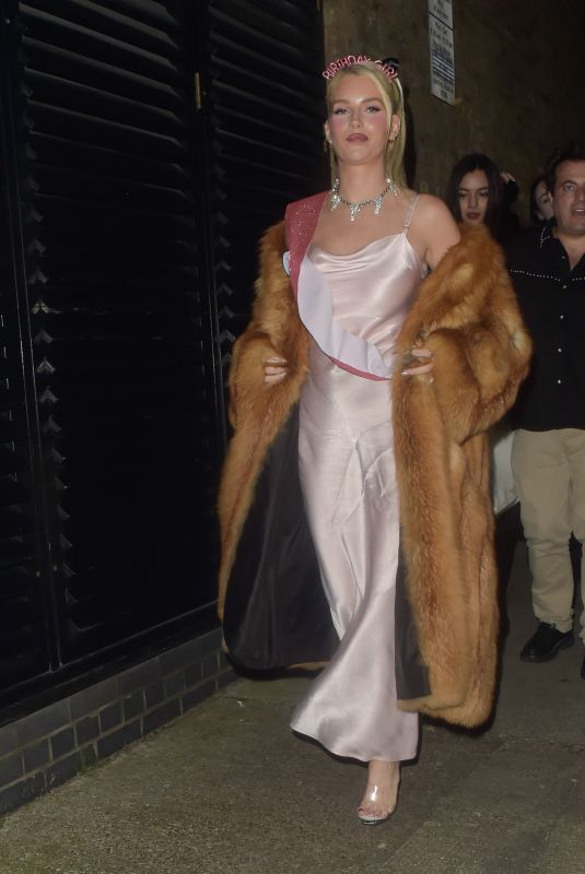 LOTTIE MOSS Marked Her Birthday with a Celebration at Ixchel Chelsea 01/10/2025