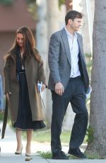 MILA KUNIS and Ashton Kutcher Leaves Temple Emanuel of Beverly Hills 01/18/2025