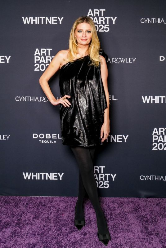 MISHCA BARTON at Whitney Museum Art Party 2025 in New York 01/28/2025