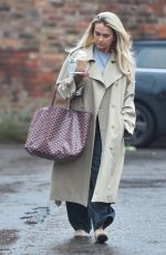 MOLLY MAE HAGUE Leaves Her Office with a Coffee from Gail
