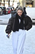 MOLLY MAE HAGUE Out Shopping in Wilmslow 01/10/2025