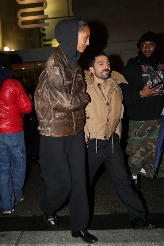 MONA TOUGAARD Holds Hands with a Mystery Man After Dinner at LouLou in Paris 01/26/2025