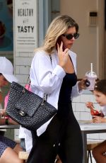 NATASHA OAKLEY Out for a Smoothie in Bondi Beach 01/30/2025