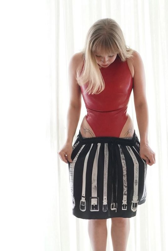 OLIVIA DEEBLE - Instagram Photos 01/20/2025