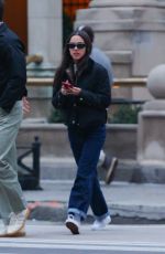 OLIVIA RODRIGO and Her Boyfriend Louis Partridge Out in New York City 01/17/2025