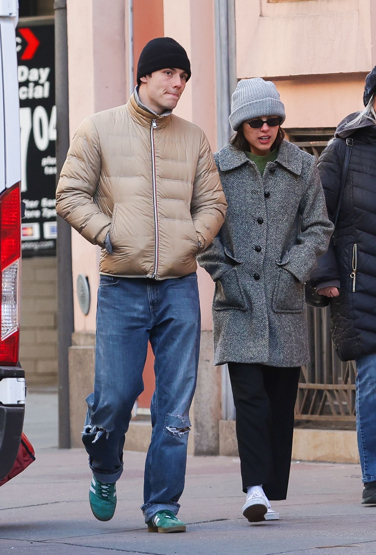 OLIVIA RODRIGO and Louis Partridge Out in New York 01/15/2025 – HawtCelebs